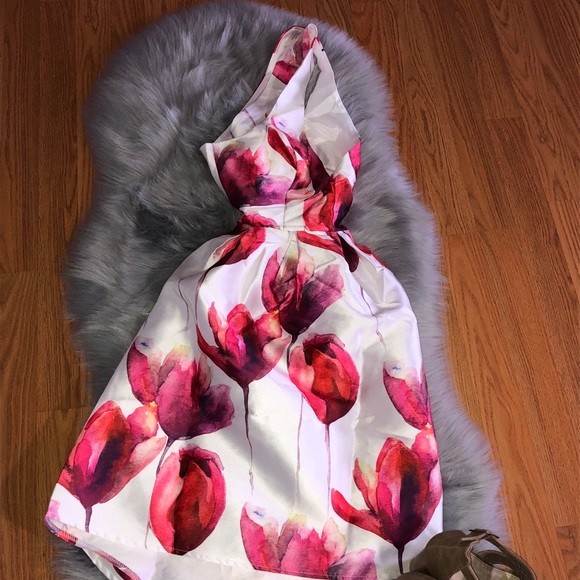 NWT Spring/Summer floral dress. - Picture 4 of 4